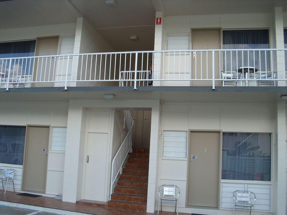 Beach House Motel Townsville Exterior foto